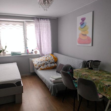 New Rooms 3Km To Centrum 그단스크 외부 사진